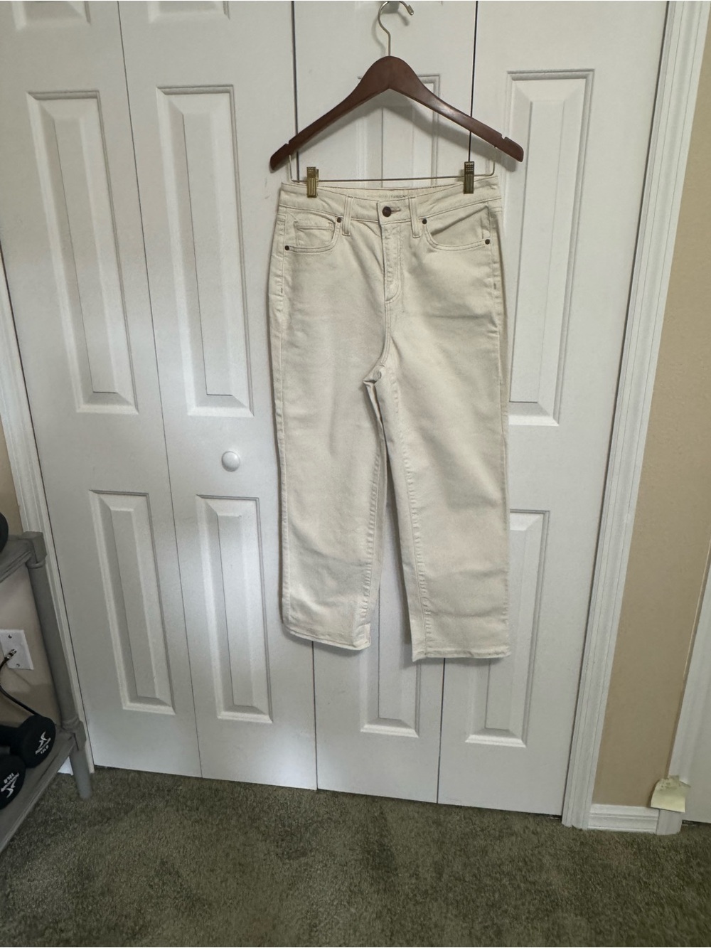 Chico's Straight Leg High-Rise Jeans in Off-White